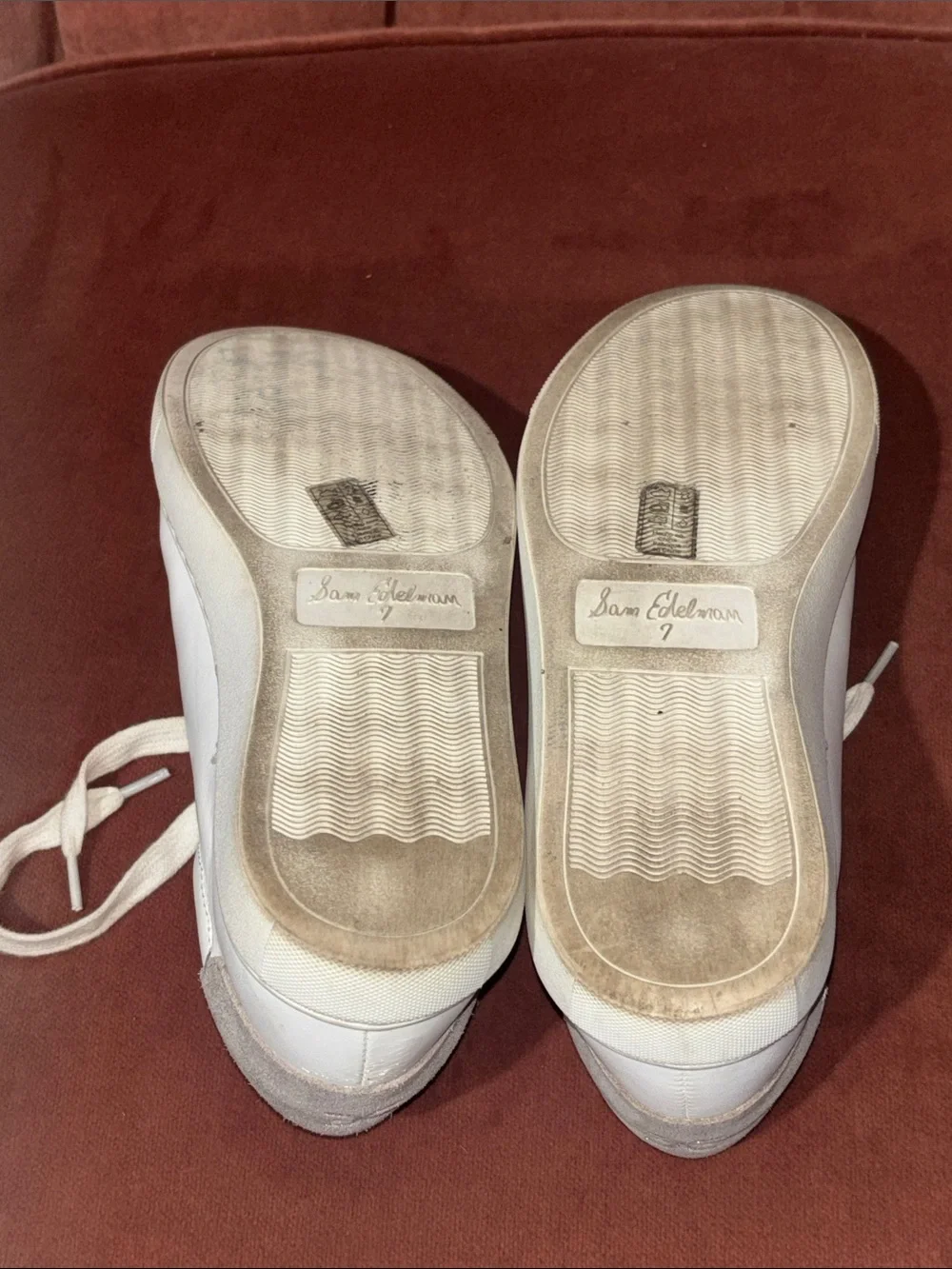 Sam Edelman low top white classic sneakers suede back y2k style shoe women’s 7